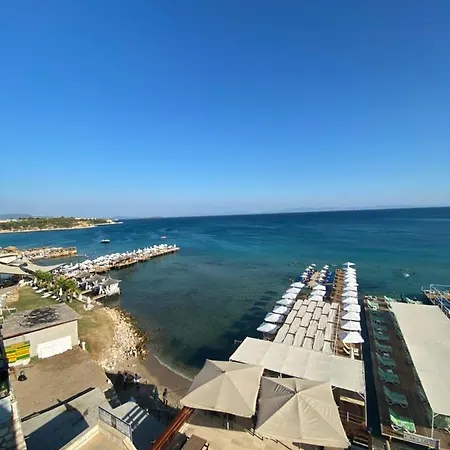 Seaside Apart