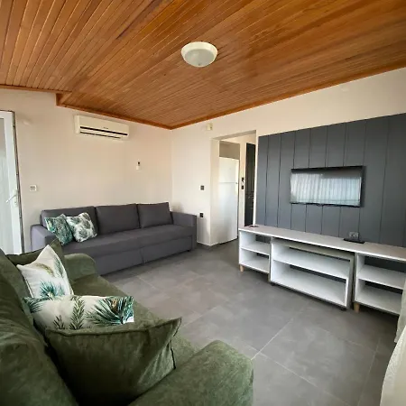Seaside 3*