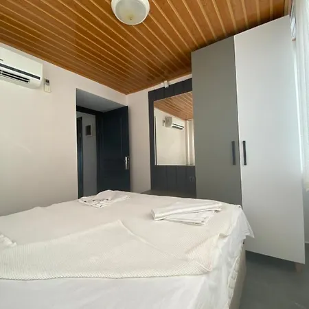 Seaside Apart Otel 3*