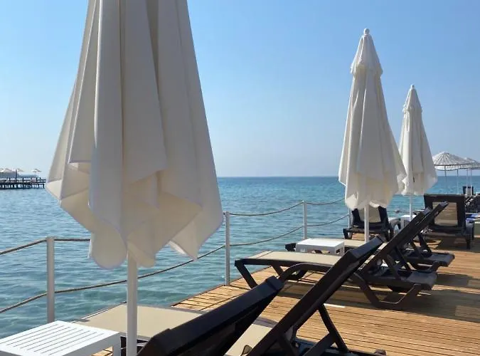 Seaside Apart
