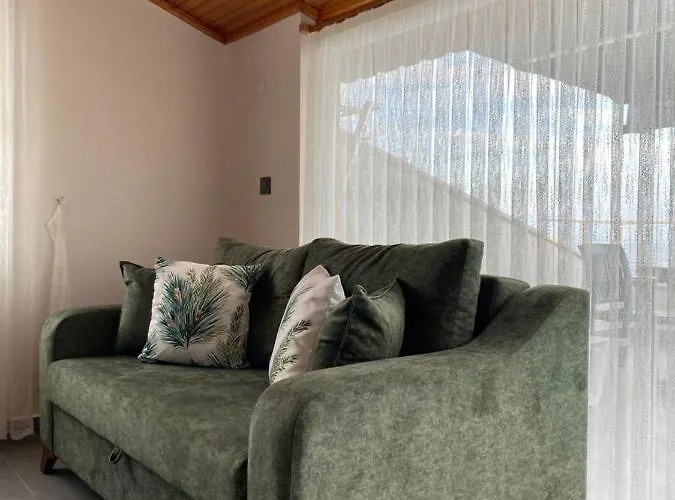 Seaside Apart 3*